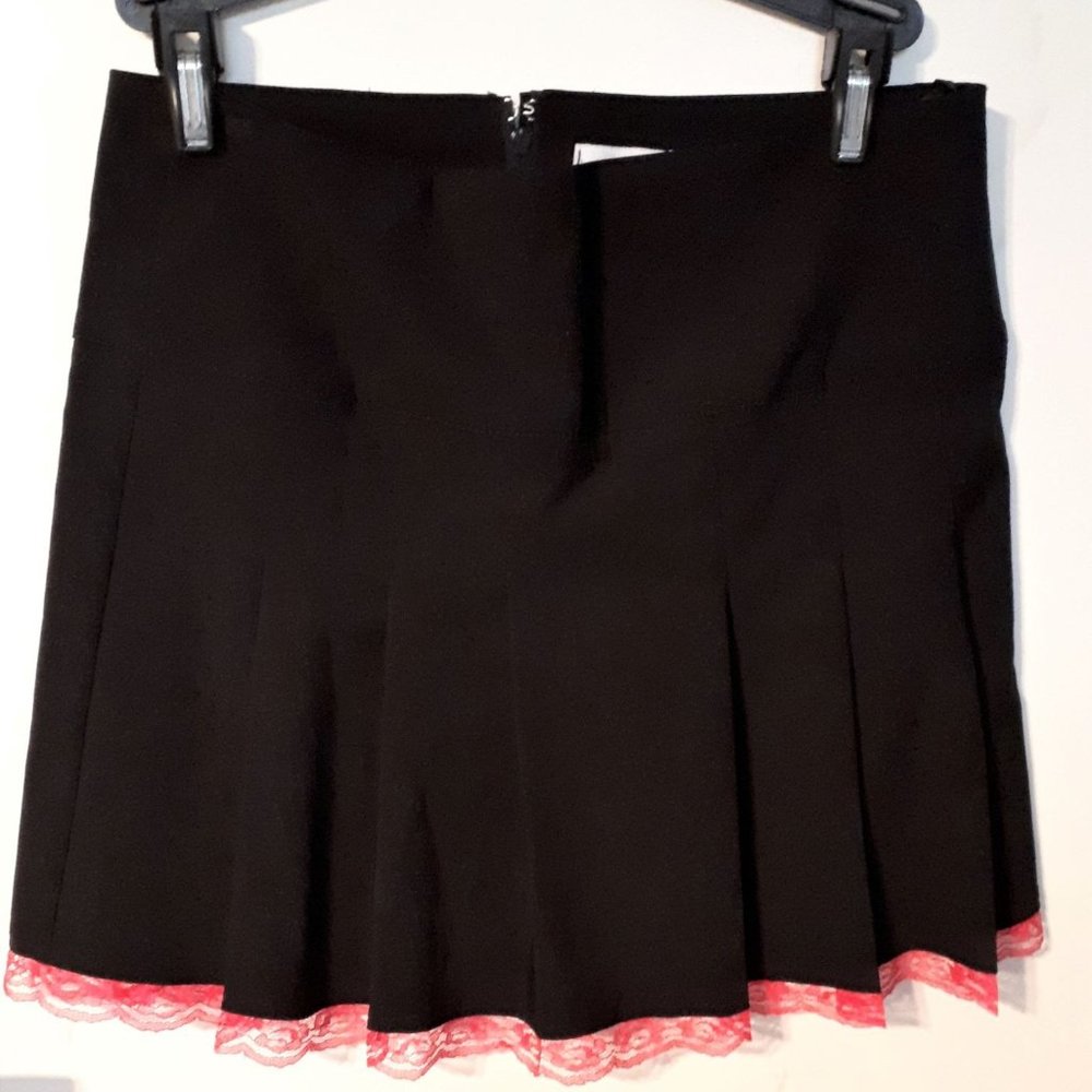 *NEW* Vintage LE CHATEAU Black Junior Girl Pleated Short Skirt + Pink Lace Goth